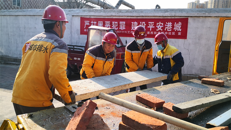 心系群众解民忧 热情服务暖人心1.jpg